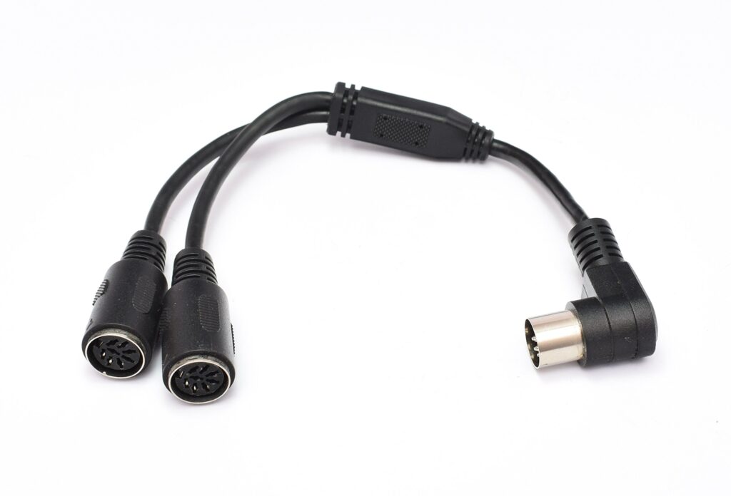 Volvo Y-adapter HU- raadiotele