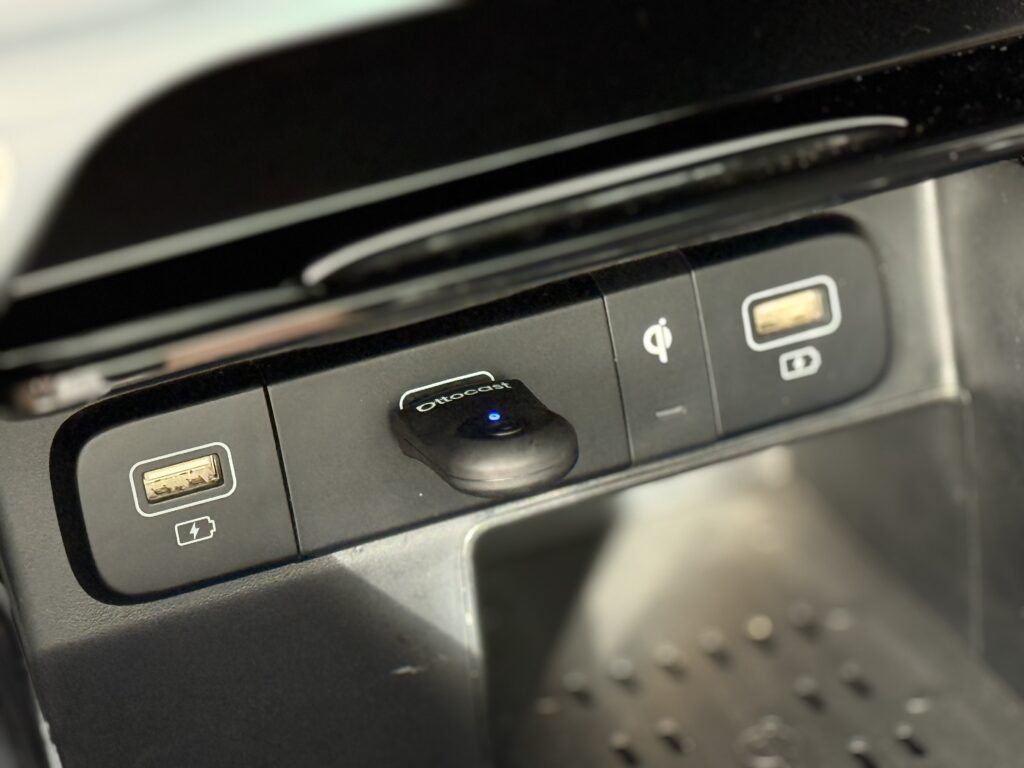 Ottocasti adapter paigaldatud 2021.a Kia Sorentosse